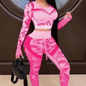 Two piece yoga outfit